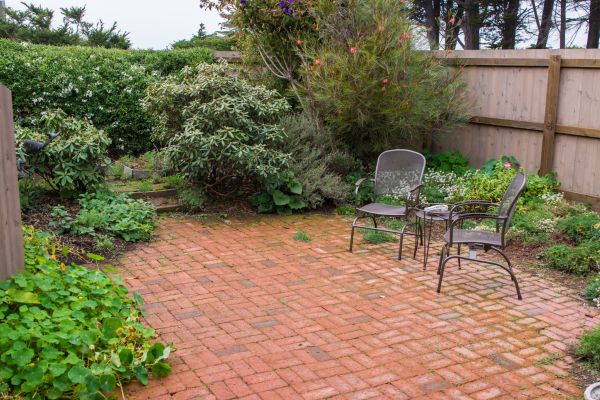 Brick Patio Repair in Edmonds
