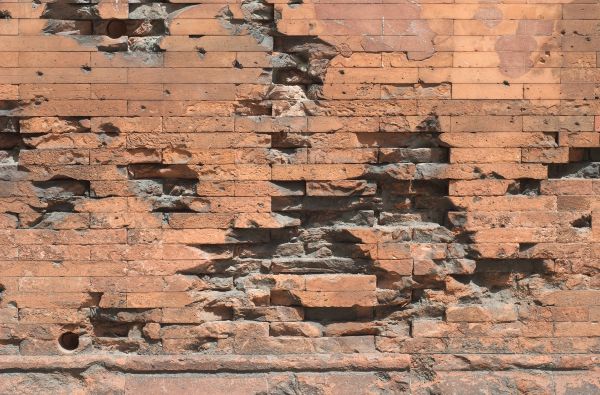 Damaged Brick Repair in Edmonds