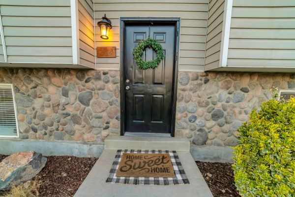 Stone Siding Replacement in Edmonds