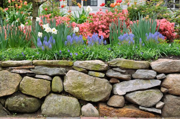 Garden Wall Installation in Edmonds